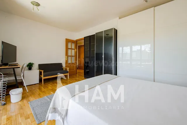 Habitación en C/ Uva, 11 — 3