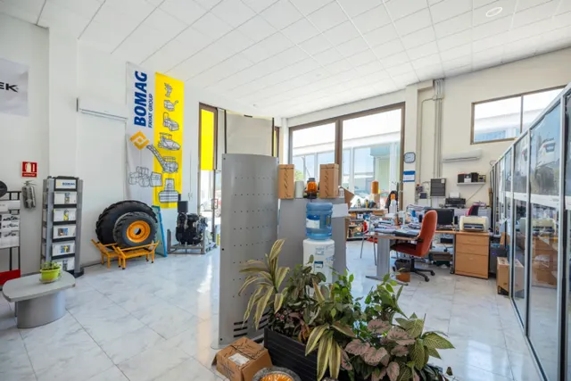 Nave industrial 1400m² en venta - Alcampo — 11