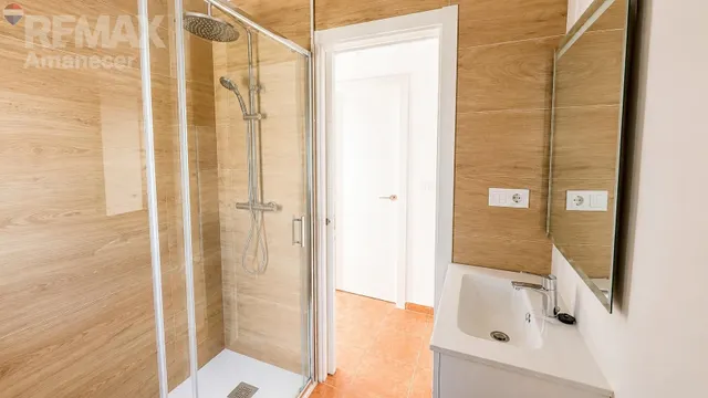 CHALET PAREADO A ESTRENAR — 25