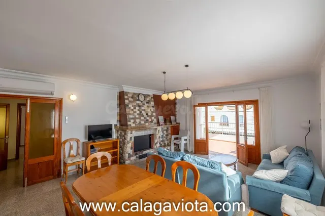 Ático con gran terraza, solárium y licencia vacacional en Co - foto 3