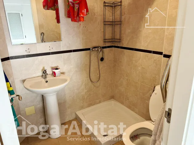 Bonito bajo, acogedor y lleno de luz natural en residencial con piscina y terraza — 15