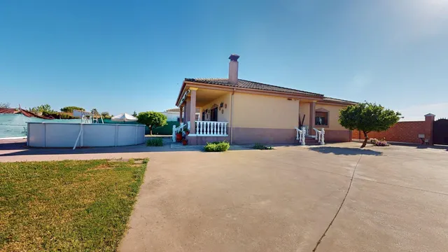 PARCELA EN PROINDIVISO CON VIVIENDA — 16
