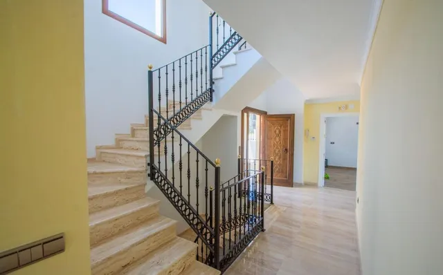 Exclusiva Villa Independiente en Primera Línea de Golf | La Cala Golf, Costa del Sol — 15