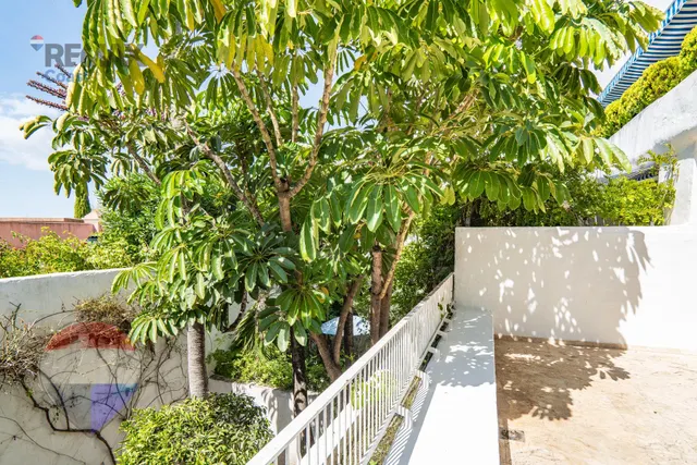 Amplio dúplex en Urb. Río Real - Marbella Este — 39