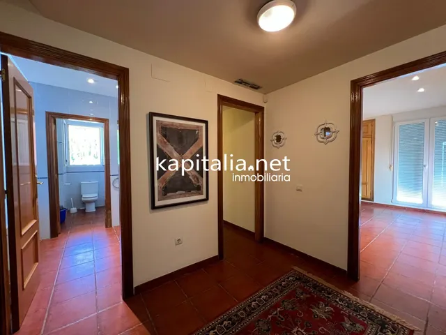 Fantástico chalet a la venta en Ontinyent , zona la Solana . — 20