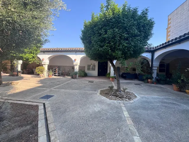 PRECIOSO LOFT SITUADO EN ANTIGUA BODEGA EN EL CENTRO DE JEREZ — 37