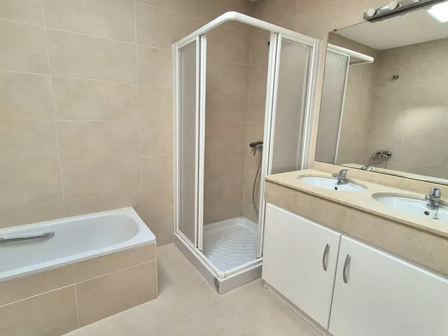 Chalet 3 habitaciones 180m² en venta - Puerto Sol-Los Almendros-El Tomillar — 28