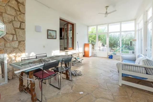 Casa con piscina privada en la urbanización Eucaliptus. — 28