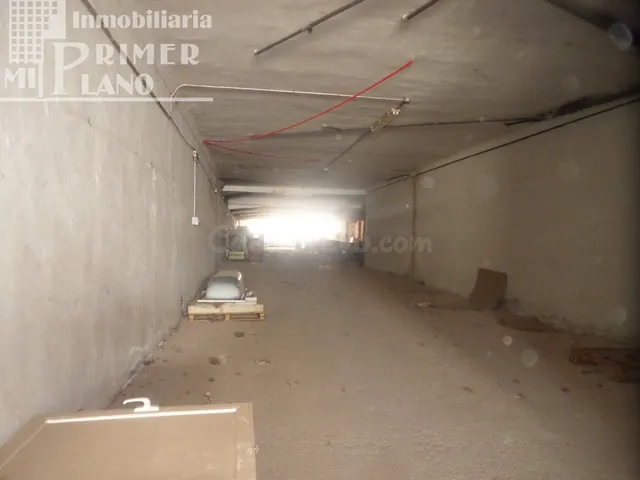 Local comercial a dos calles de 715 m2 junto a avda Don Anto - foto 5