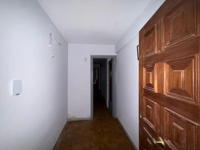 Piso con piscina a 700 m de la playa y a un paso del centro de Roda de Berà — 17