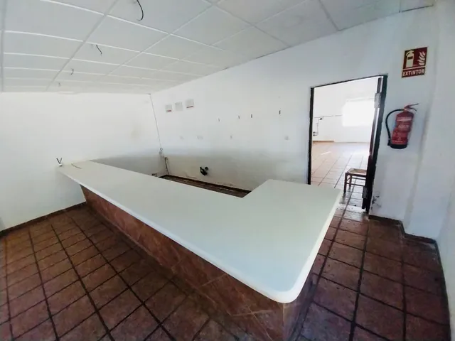 Se vende negocio de restauración en fantástica ubicación — 18