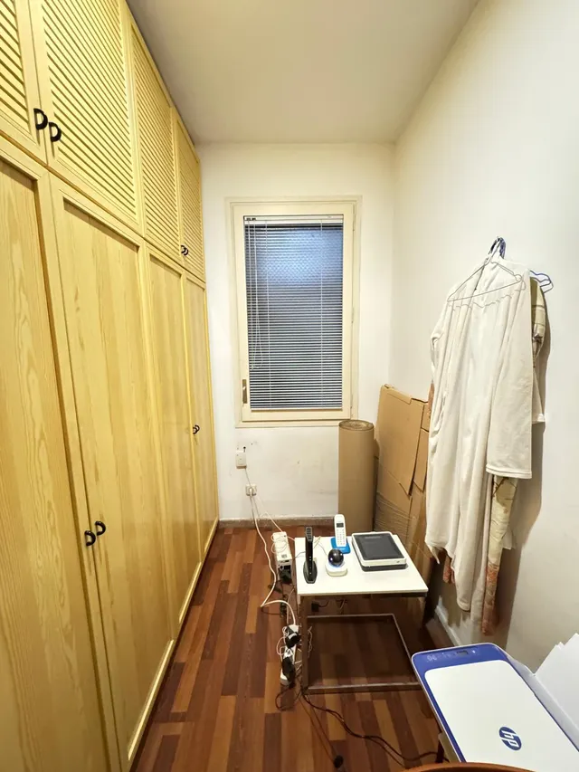 PISO DE 4 habitaciones Y DOS BAÑOS EN LA CALLE CALABRIA CERCA DEL SAGRADO CORAZÓN — 27