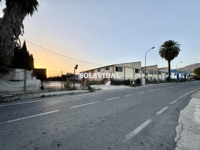Solar rústico en Orihuela, a solo 2 minutos del centro urban - foto 4