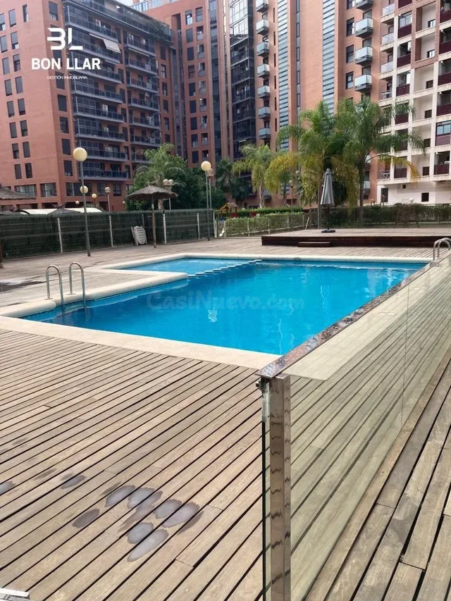 PISO DE 3 habitaciones CON TERRAZA, PISCINA Y GARAJE - foto 2