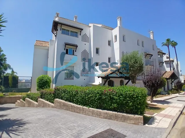 Venta de Garaje en Marbella, Málaga. — 2