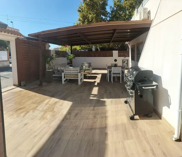 MAGNIFICO CHALET TOTALMENTE REFORMADO, IDEAL PARA PAREJAS, RODEADO DE TODOS LOS SERVICIOS — 16