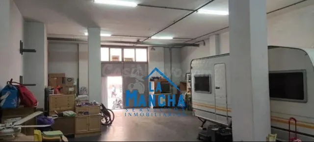 INMOBILIARIA LA MANCHA VENDE LOCAL COMERCIAL ZONA BARRIO DEL