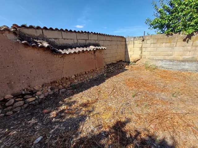 Casa con terreno en Hospital de Órbigo. — 40