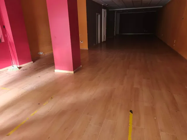 Local Comercial en Alquiler en el Corazón de Almansa por €700 — 3