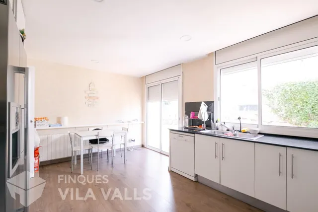 Chalet con piscina y 6 habitaciones en Can Regasol — 20
