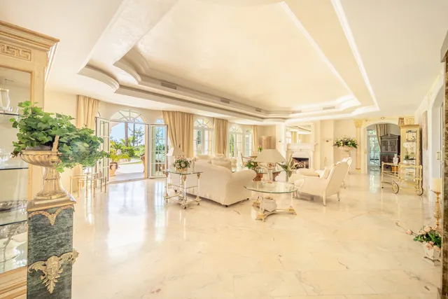 Chalet 14 habitaciones 2100m² en venta - Marbella — 27