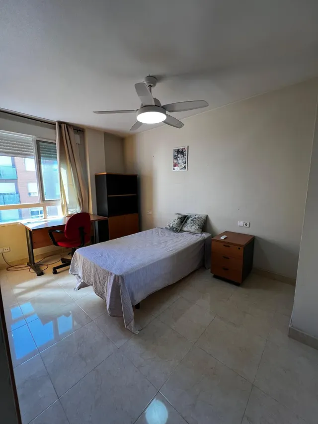 Acogedor Piso en La Ñora, Ideal para Estudiantes o Trabajadores — 7