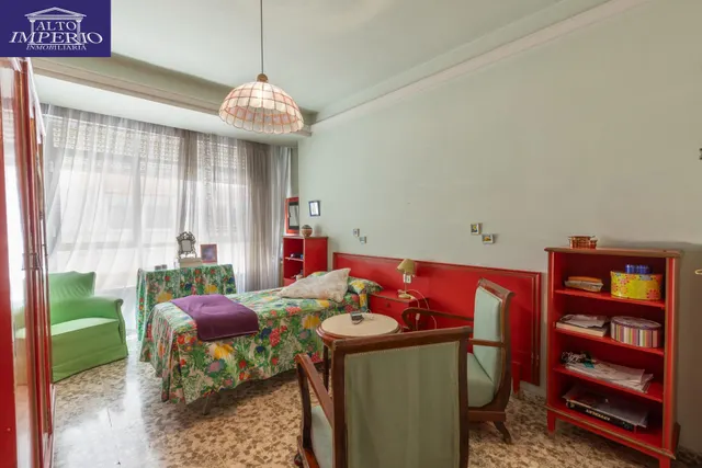 Amplia vivienda en pleno centro de Granada — 19