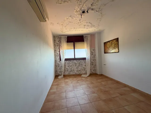 NO ES UNA ALQUILER ANUAL ES UNA COMPRA APLAZADA Tríplex exclusivo con vistas al mar  y a la montaña en Vilamaniscle — 12