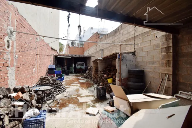 TERRENO URBANO CON MUCHAS POSIBILIDADES — 39
