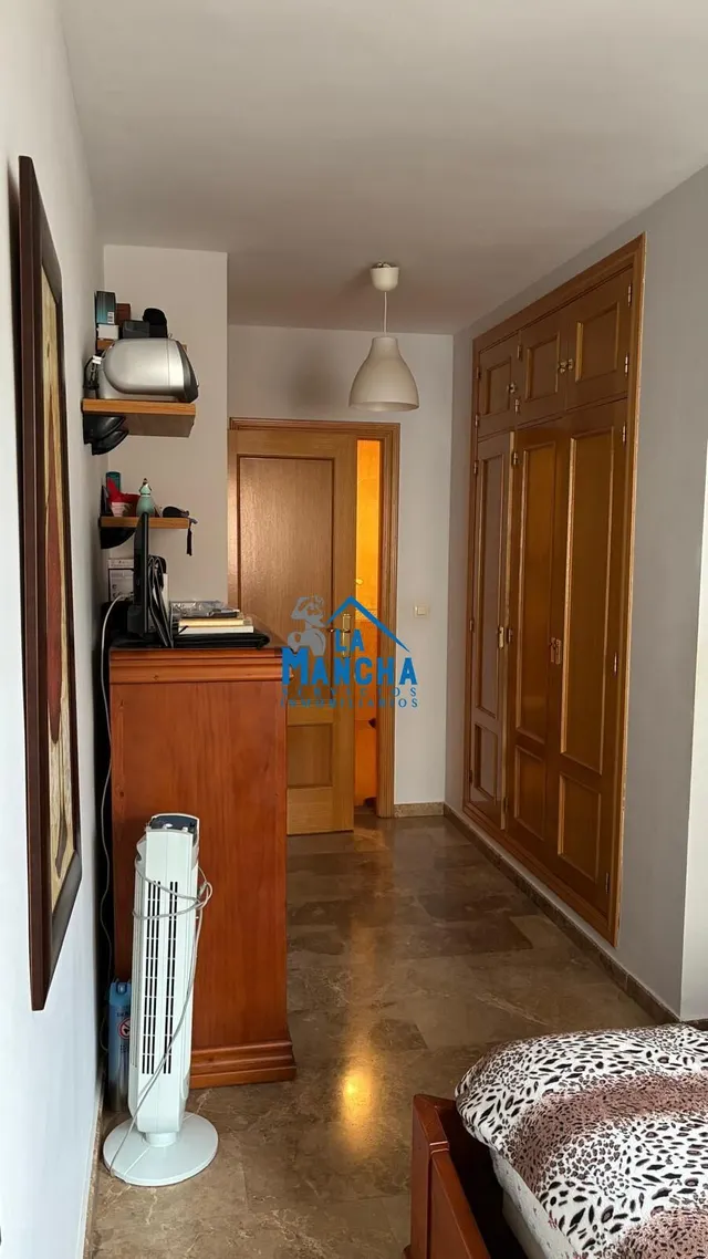 *320.000€* inmobiliaria la mancha vende piso en el centro de Albacete-carretas — 45