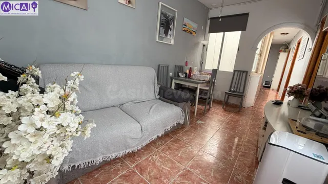 ¡Descubre esta encantadora vivienda en pleno corazón de la c - foto 3