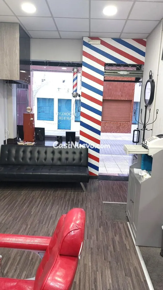 LOCAL DE PELUQUERÍA EN ALQUILER. ZONA MASIP OVIEDO - foto 3