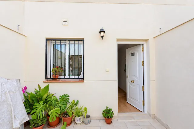 Dúplex con patio y terraza en híjar, Las Gabias — 35