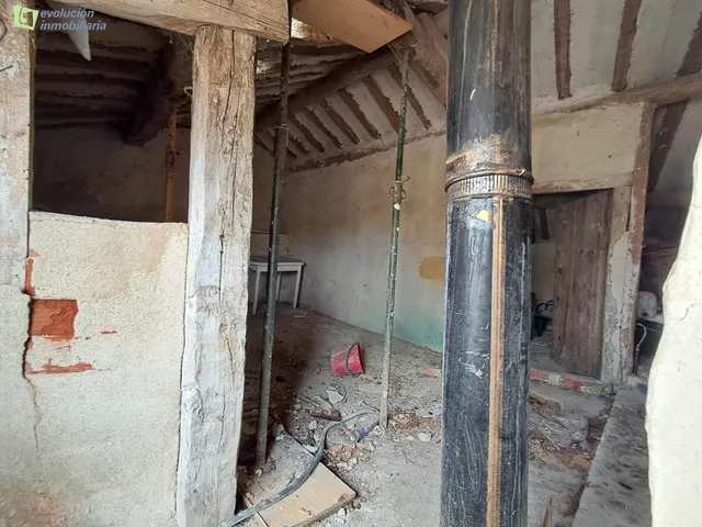 Se vende casa en Quintanapalla, Burgos — 15