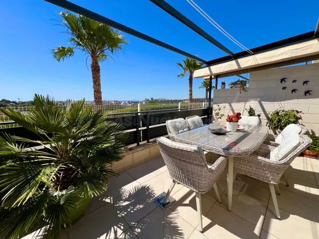 Moderna vivienda pareada en exclusiva urbanización – Lomas d - foto 2