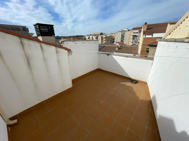 Dúplex céntrico en venta en Olesa de Montserrat, con terrazas y parking — 42