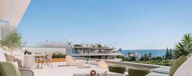 Ático de 3 dormitorios, 2 baños con vistas al mar. Estepona - foto 4