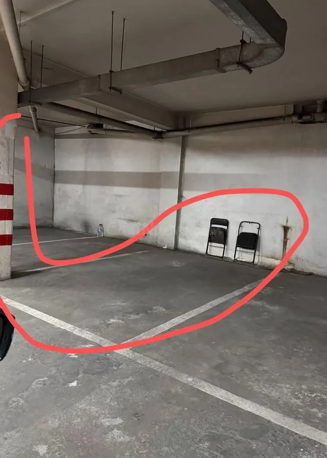 Se alquila plaza de parking en zona de Pere Garau - foto 3