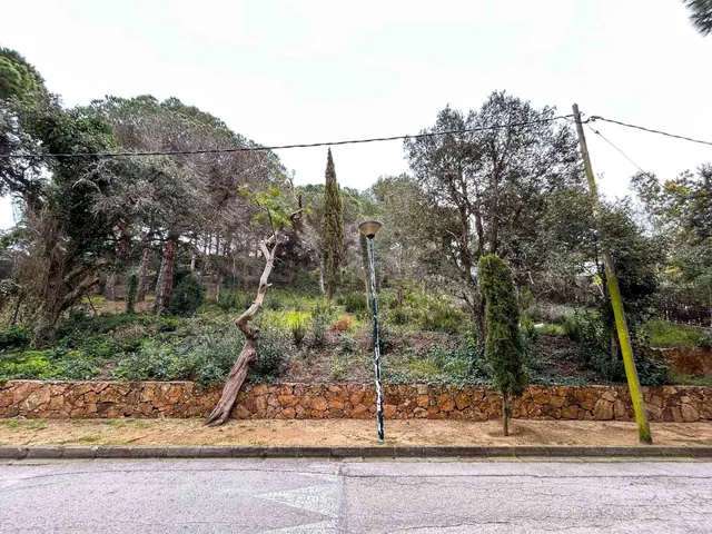 Se vende parcela de terreno a 5 minutos andando de la playa. - foto 3