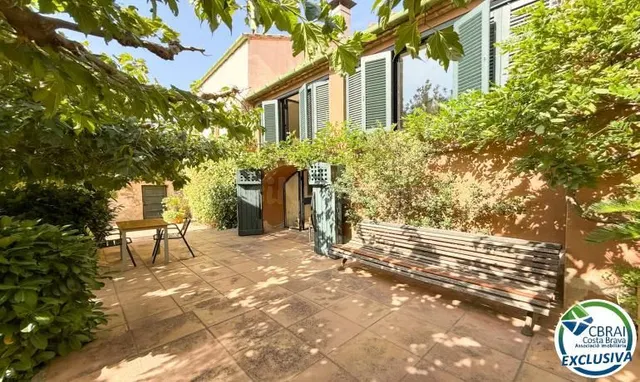 Casa en venta en Espolla — 3