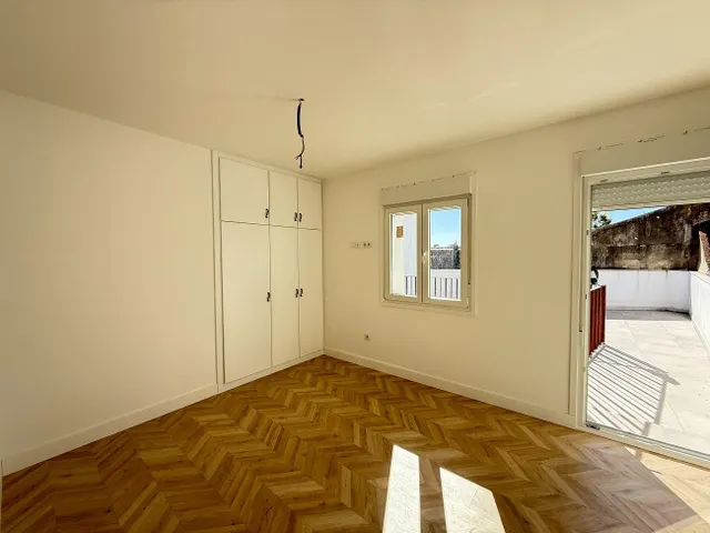 Ático de 1 dormitorio totalmente reformado — 14