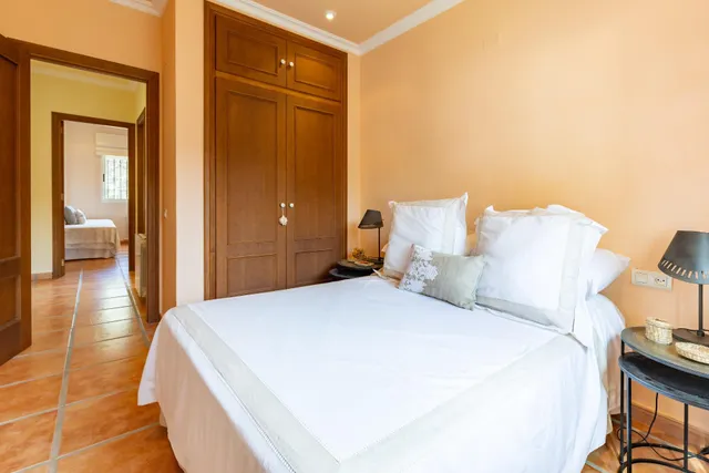 ESPECTACULAR CASA EN NAQUERA — 50