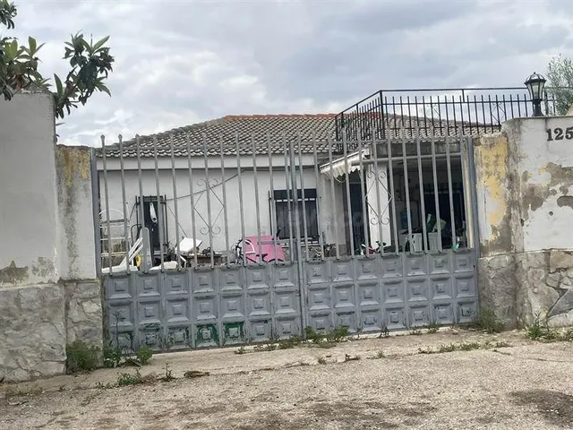 Casa 4 habitaciones 215m² en venta - Castilla la mancha - foto 3