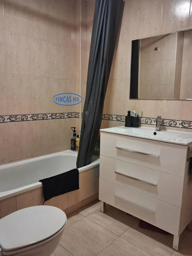 Vivienda lista para entrar a vivir junto al Hospital General. — 8