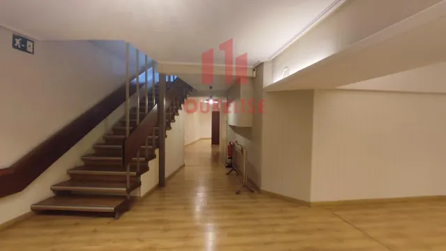 ESPECTACULAR LOCAL COMERCIAL EN EL CENTRO DE OURENSE. — 10