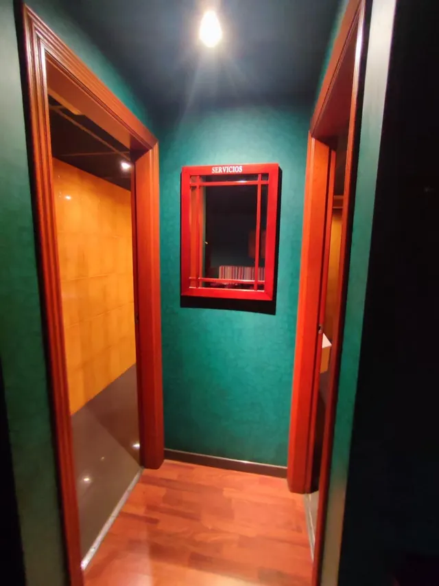 PUB BAR EN FUNCIONAMIENTO — 19