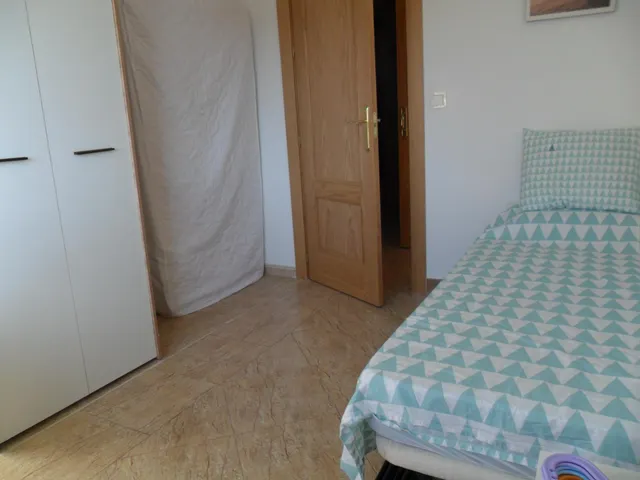 PISO REFORMADO PARA ESTUDIANTES — 25