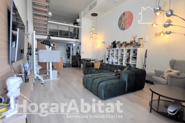 GRAN ÁTICO SEMINUEVO EN RESIDENCIAL CON GARAJE Y PISCINA - foto 3