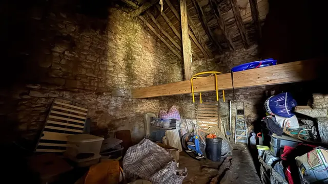 Casa de pueblo pareada reformada con patio de 50 m2 y anexo de 76 m2 en Bolmir (a 5 min de Reinosa) — 15