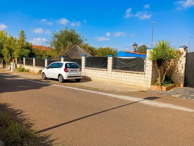 Chalet con piscina, bungalow y 2.500 m2 de parcela en Urbanización La Rocilla — 11